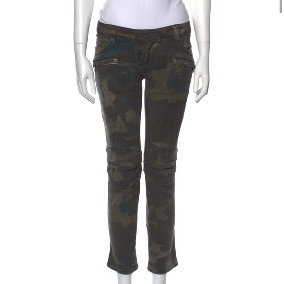 Balmain Denim - Balmain camo jeans in very good condition!  Size US6 FR38